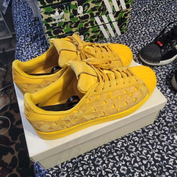 Adidas superstar xeno yellow clam shell toe size 11 aq8182 - Picture 3 of 5